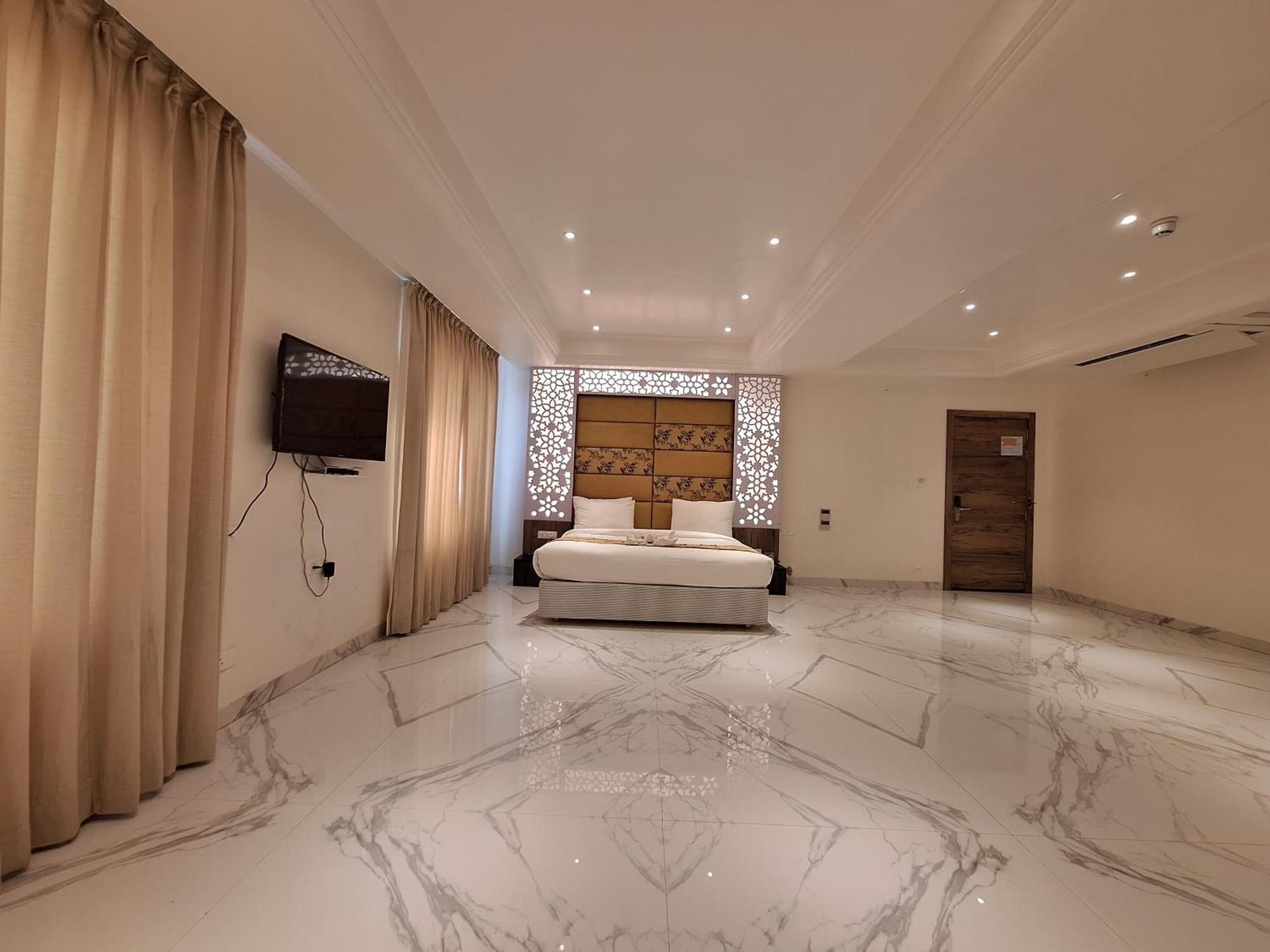 The Utopia Resort Sānchi Kültér fotó